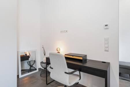 Appartement Stylish Designer Studio In Bonnevoie Id151 *